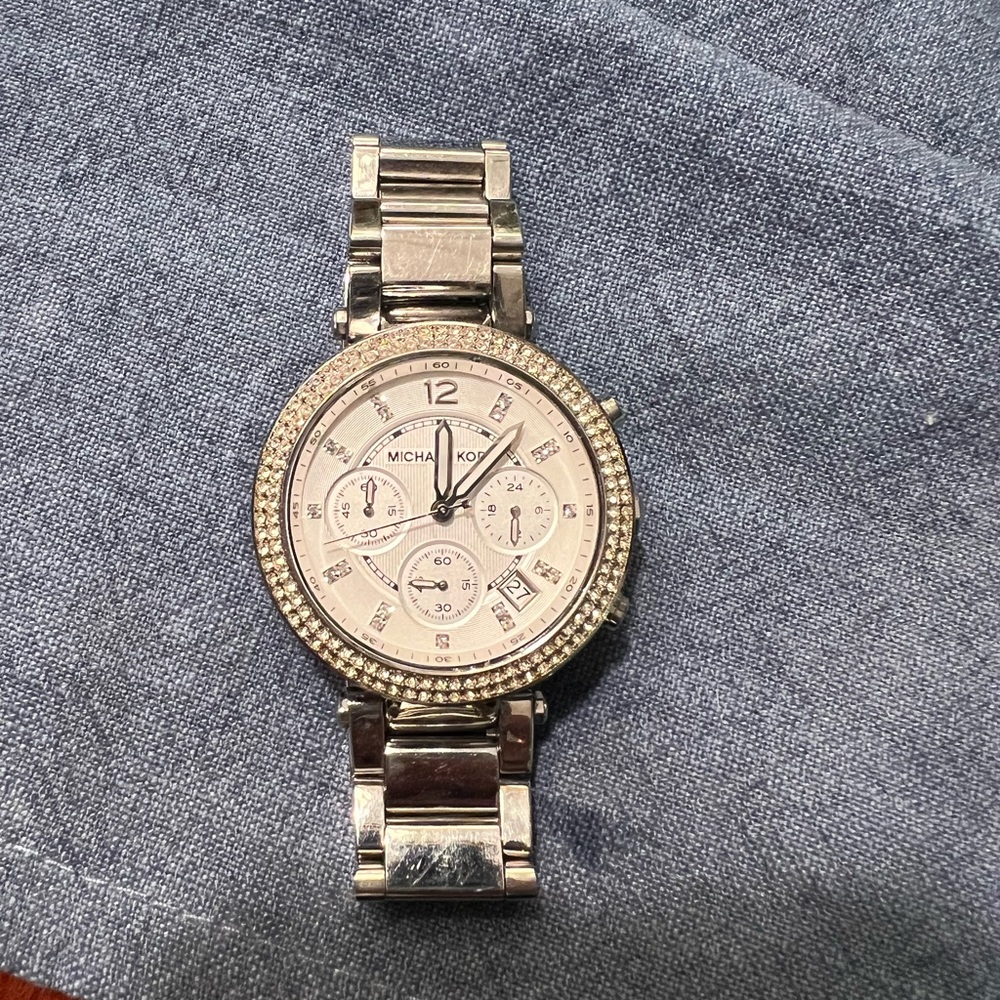 MK watch